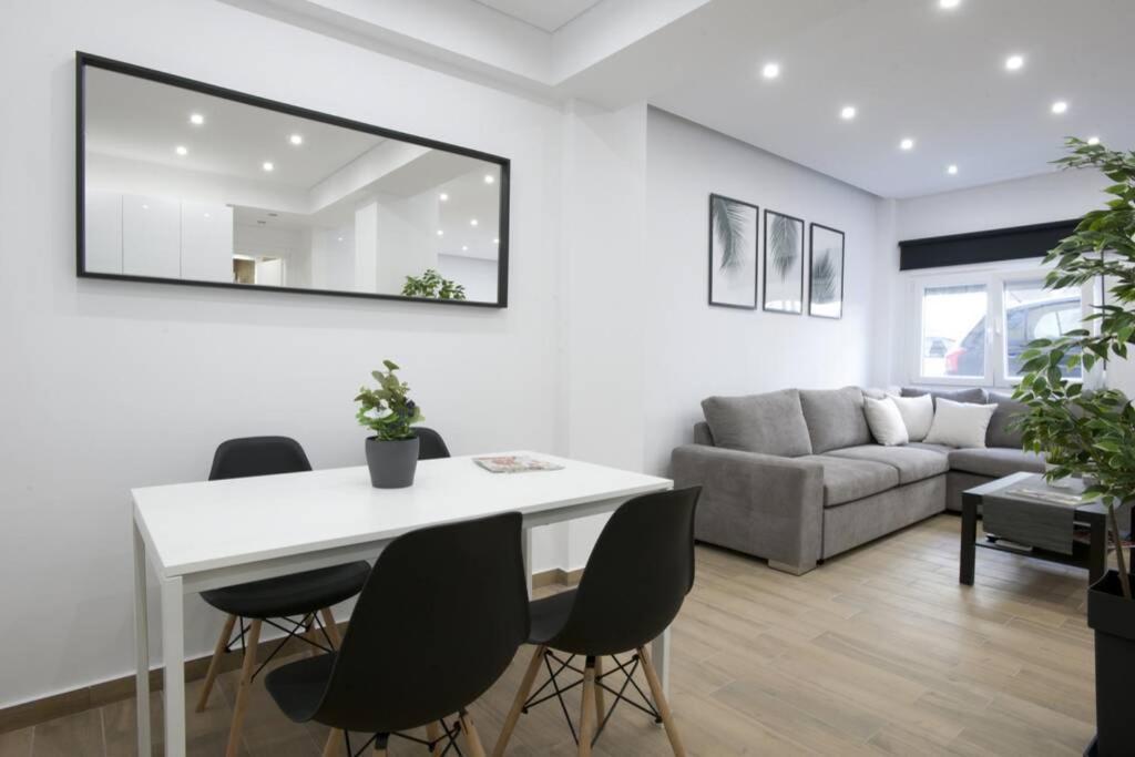 Koukaki, A Modern, Newly Refurbished 4ppl