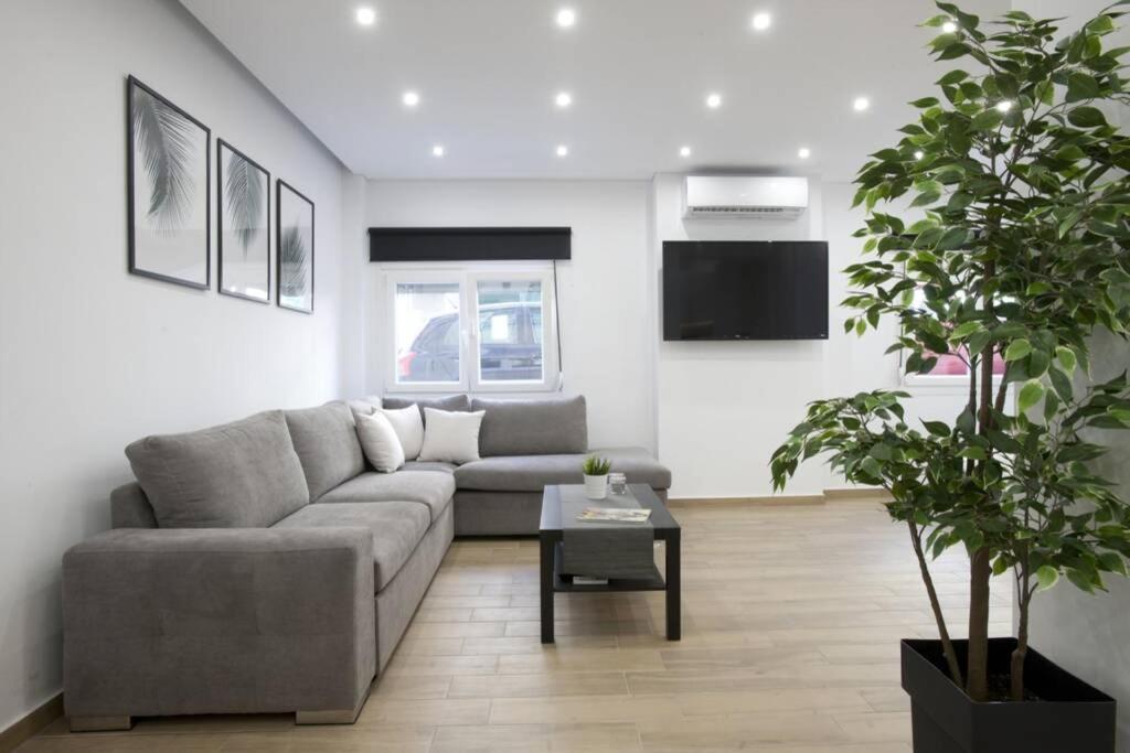 Koukaki, A Modern, Newly Refurbished 4ppl 公寓 *